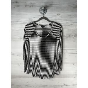Torrid Shirt Womens 0 Black White Striped Knit Raglan Long Sleeve Scoop Neck
